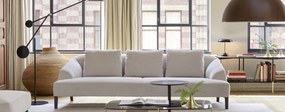 Klasyczna sofa, zarazem niezwykle oryginalna, wyrafinowana i bardzo elegancka.